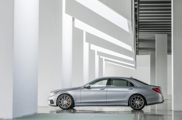 Mercedes-Benz S63 AMG