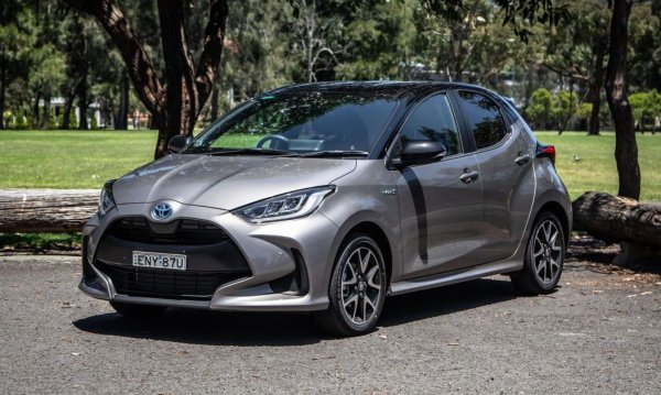 Актуалното поколение на японското супермини е поскъпнало с точно 11,000 лева за последните три години, макар да не е претърпяло никакви съществени изменения, и дели 25-ото място с Ignis. 
Базовата версия е с еднолитров мотор и 5-степенна ръчна трансмисия. Има стоманени джанти, климатик, 7-инчова мултимедия със смартфон интеграция и дори с разпознаване на глас. 

Цена през декември 2022: 31 390 лева
Цена през декември 2021: 28 990 лева
Цена през декември 2020: 27 490 лева