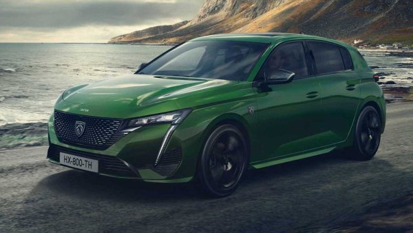 Един от автомобилите в сегмент C в тази класация е Peugeot 308, който използва новия &bdquo;мек&ldquo; хибриден двигател 1.2 на Stellantis във версия със 136 к.с., за да постигне комбиниран разход от 4,7 литра на 100 км и CO2 от 107 г/км.

Този двигател и автоматичната скоростна кутия e-DSC6 постигат максимална скорост от 206 км/ч и 8 секунди от 0 до 100.
