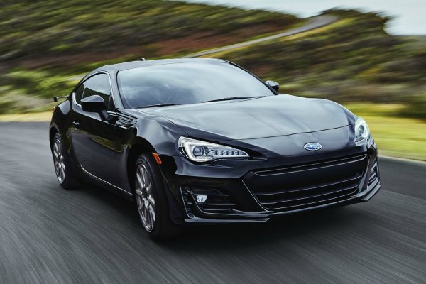 Съвместната разработка на автомобил от марките като Toyota и Subaru няма как да бъде неуспешно. А най-хубавото е, че цената на този спортен автомобил е под 30 000 долара. Той предлага впечатляващ 4-цилиндров турбомотор, съчетан с механична скоростна кутия, което го прави още по-впечатляващ за каране.