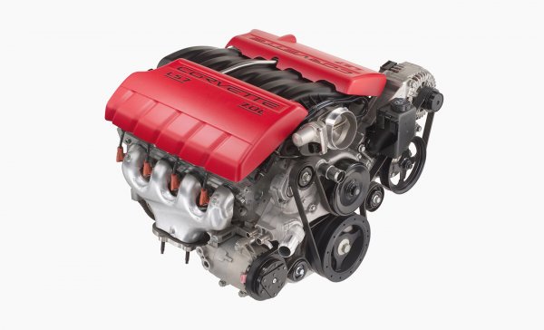 Първият двигател от серията LS се появява на Chevrolet Corvette през 1997 г. Тогава V8 моторът с обем 5,7 литра развива 345 к.с. и 475 Нм. В различни варианти агрегатът се поставя на легендарното купе до 2004 г. 

А година по-късно е представен Corvette Z06 с LS7 под капака. Алуминиевият блок има нова геометрия, ковани бутала и напълно преработен механизъм на клапаните. Обемът на мотора достига 7,0 литра, а мощността е увеличена до 512 к.с.