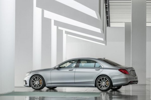 Mercedes-Benz S63 AMG