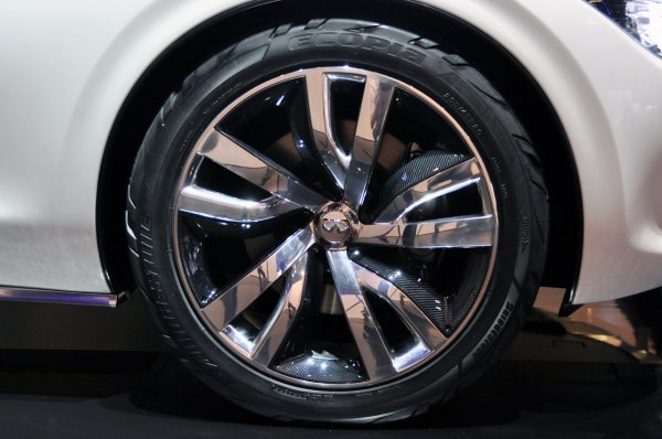 Infiniti Etherea Concept