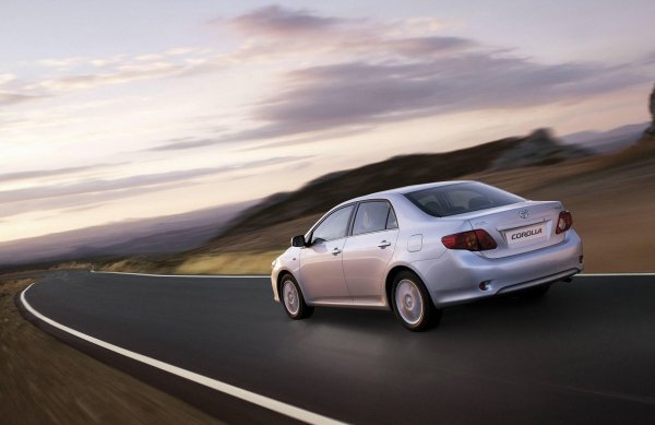 Въпреки някои недостатъци, тази Corolla си остава сред най-добрите предложения на пазара на употребявани автомобили. Основните предимства са, че колата не е претенциозна и съответно е много надеждна. Затова и експертите я препоръчват, с условието, че трябва все пак да бъде прегледана внимателно, по възможност в специализиран сервиз.