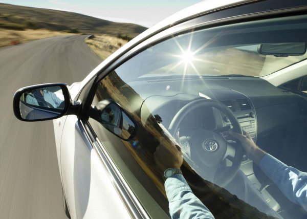 При по-старите бройки от модела, тоест произведените преди 2009 година, често се случва ключалките на врати да отказват при студено време. Проблем има и със стартера, като той се появява при ниски температури и при висока влажност на въздуха. Тези недостатъци обаче са решени при обновяването на модела.