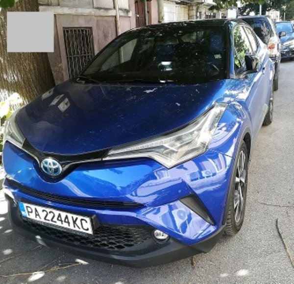 Описание: Година на производство 2017 г., в движение. Добро външно състояние, платени документи по закона за движение по пътищата, без ръжди, с минимални следи от употреба. Автомобилът е син на цвят, всички екстри за модела, кожен син салон, гориво бензин, двигател хибриден, има ел. стъкла, климатроник, автоматична скоростна кутия. Гумите са в много добро състояние към датата на описа.

Първоначална цена: 40 000 лева
