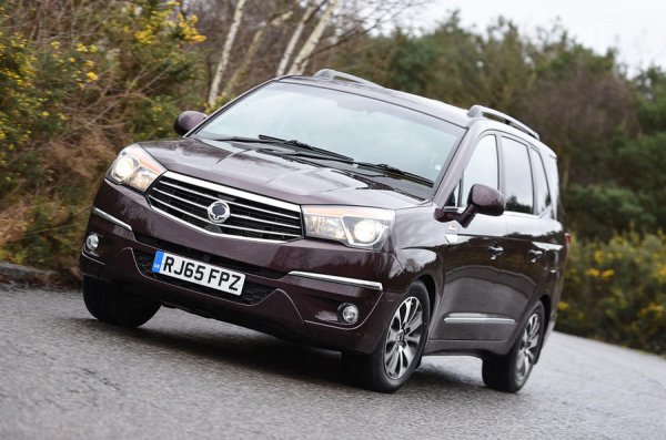 Цена като нов - 26 745 лири  
Цена след три години - 7 275 лири
Губите: 72.8%
Практичен и достъпен като цена миниван, при това с 4х4 задвижване, който обаче не е особено приятен за каране, а бензиновият двигател е подчертано лаком. Освен това е доста рядък на пазара, а в масовия сегмент това допринася за по-ниска цена. 
