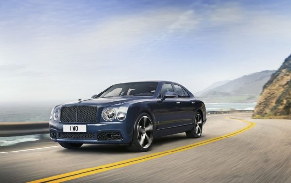 Начална цена - 294 775 лири
Цена след 3 години - 109 325 лири
Губите: 185 450 лири
VIP Data вади и още една любопитна статистика - кои автомобили се обезценяват най-много не като процент, а като реална загуба в пари. Естествено, тук става дума изцяло за модели от най-луксозните сегменти на пазара. Ето и десетте, които ще ви бръкнат най-дълбоко в джоба за три години.
