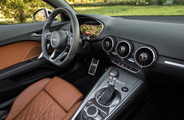 Силни страни - отлично представяне, прекрасно управление, луксозно вътрешно усещане.

Слабости - не много добре оборудван като стандарт, резервните части ще бъдат скъпи.
