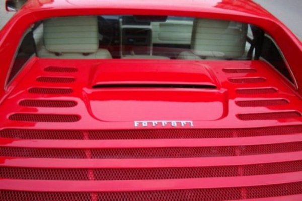 Pontiac Fiero във Ferrari 335