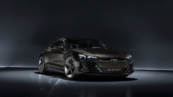 Това е опитът на Audi да предскаже електрическия си модел в GT класа. Концептът използва същата платформа като Porsche Taycan и дизайнът му получи изключително високи оценки. Серийното му производство е въпрос на близкото бъдеще.