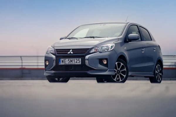 Миниатюрното Mitsubishi за известно време дори бе най-евтината нова кола на българския пазар. Вече е далеч от тази позиция, след като само за три месеца през 2023 добави четири хилядарки към цената си и вече започва от 27 990 лева.
