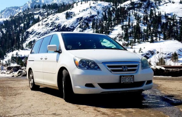 Превозни средства, които изминават повече от 200 000 мили - 3,2% 

Odyssey също има места и включва система седалки на втория ред, наречена „Magic Slide“, която предлага забавление на возещите си. Според експерти, това е най-добрият миниван за парите си и най-добрият миниван за семейства“за 2022 г. Превозното средство спечели отличия за безопасност от Застрахователния институт за пътна безопасност и Националната администрация за безопасност на движението по пътищата. 