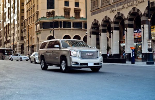 Превозни средства, които изминават повече от 200 000 мили - 3,7% 

Моделът SLE на този пълноразмерен SUV може да побере до 9 души, а SLE и SLT могат да теглят до 3810 кг с подходящия двигател и пакет за теглене. Всичко това обаче не е евтино, като цените стартират от 57 000 долара.