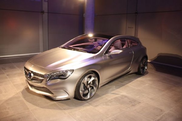 Ню Йорк 2011 - Mercedes-Benz Concept A