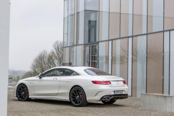 Mercedes-Benz S63 AMG Coupe