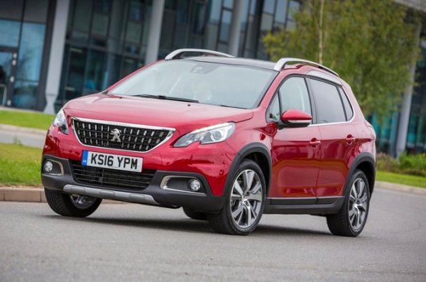 Дизеловото 3008 на Peugeot (настоящ модел) е най-ненадеждният семеен SUV с резултат от 74,4%, а общият резултат на френската марка не е подпомогнат от второто най-ненадеждно класиране за модела 2008 (2013-2019, на снимката) в малкия SUV клас.