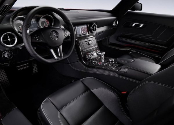 Mercedes-Benz SLS AMG