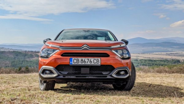 По-малката френска марка на PSA не успява да повтори резултатите на Peugeot и записва осезаем спад - почти 27%. Пазарният дял намалява с три десети и вече е 4.5%. 
