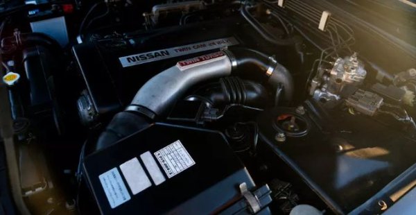 Тритте проверки показват един и същи резултат, което кара ДеМуро да предположи, че по колата са правени модификации. Той се обръща към японската компания Classic, която му е продала този Skyline. Оттам му е отговорено, че действителната мощност на колата вероятно е някъде около 320 к.с., без по двигателя да са правени каквито и да е подобрения. В Japan Classic имат достатъчно опит с такива автомобили и разполагат с нужното оборудване за измерване.