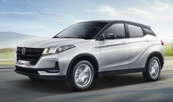 Един от представителите на новото поколение китайски автомобили вече се предлага на българския пазар, като е оборудван с 1,5-литров бензинов турбодвигател, развиващ мощност от 113 к.с. Той е съчетан с безстепенна скоростна кутия CVT, като посоченият от производителя среден разход на гориво е 9,9 л/,100 км, а нивата на вредни емисии CO2 са 222 г/км.
