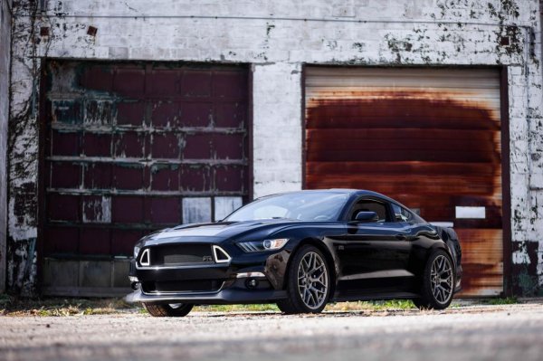 Ford Mustang RTR 