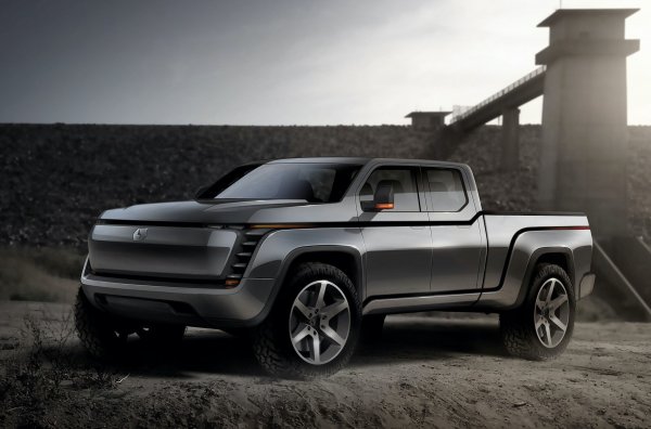 За компанията Lordstown Motors Corp. не се знае нищо. Тя купи производствения комплекс на General Motors в Лордстаун (щата Охайо) и от края на 2020 г. ще произвежда в него пикапа Endurance, който ще струва 52 200 долара. Плановете на фирмата са доста амбициозни - достигане на годишен обем на производство на 500 000 бройки. Част от Lordstown Motors е собственост на фирмата Workhorse, която се опита да пусне в масово производство електрическия камион W-15.