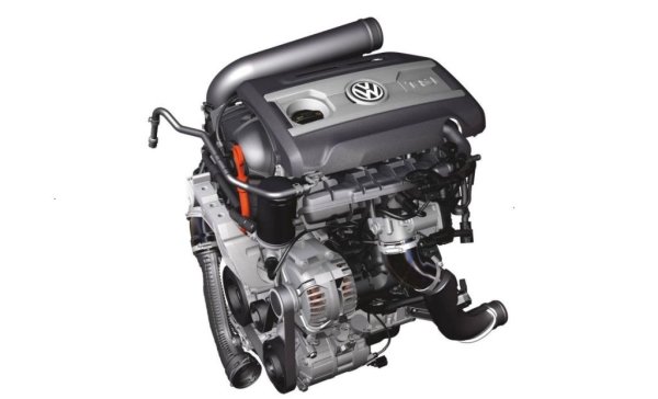 Този избор може да се стори неочакван на мнозина, които знаят колко проблеми създаваха по-ранните версии на тези мотори. Но логиката на Autoweek е разбираема: 4-цилиндровите двигатели на VW от последните две десетилетия осъществиха даунсайзинга и замениха гигантските V6 и V8 дори в автомобили като Audi Q7. Двулитровата версия на ЕА888 е монтирана в десетки модели: Audi Q3, Q5, A3, A4, TT, VW Tiguan, Scirocco, Golf, Passat, Seat Altea, Exeo, Leon Cupra
Skoda Superb, Octavia, дори Porsche Macan.