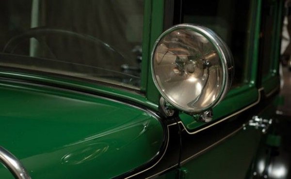 Cadillac V8 Town Sedan - Бронираната кола на Ал Капоне 