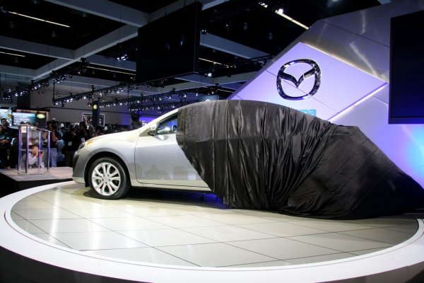 Автосалон Лос Анджелис 2008 / Mazda3 2010