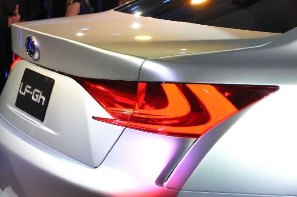 Ню Йорк 2011 - Lexus LF-Gh Concept