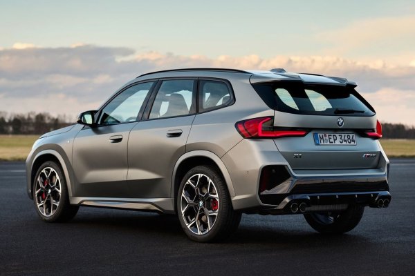 Причини за избора: най-добрият премиум компактен SUV за годината (според WhatCar?).

След смяната на поколенията X1 стана по-голям, по-удобен и по-технологично напреднал. Този автомобил предлага перфектния баланс между размер, икономия и статус.
