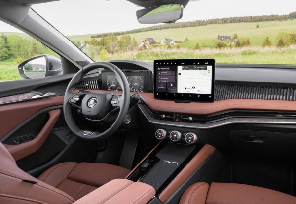 Плюсове: бизнес класа пространство, ниски разходи за притежание.

Минуси: високи цени за дизела в топ-нивата на оборудване.
