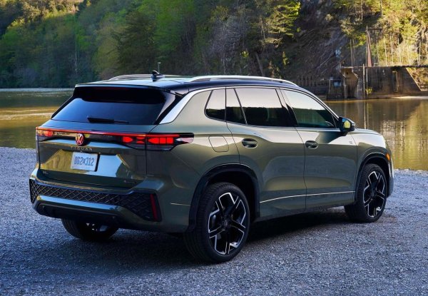 Причини за избора: най-популярният SUV в Европа &ndash; с обновен дизайн и ново качество.

Третото поколение Tiguan е значително подобрено: нови EVO мотори, електроника, комфорт. Euro NCAP даде най-висока оценка за безопасност.
