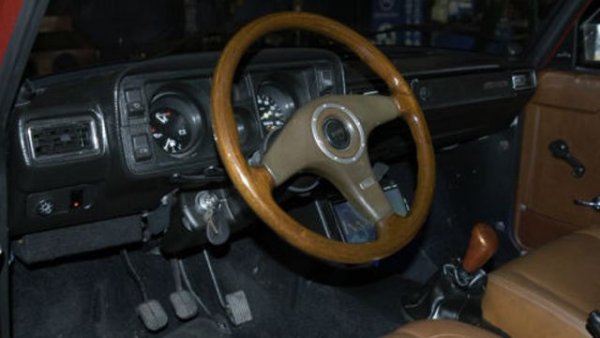    Този ВАЗ 2105 се продава в САЩ за 30 000 долара. 