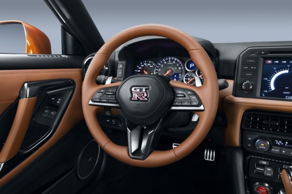 Nissan GT-R