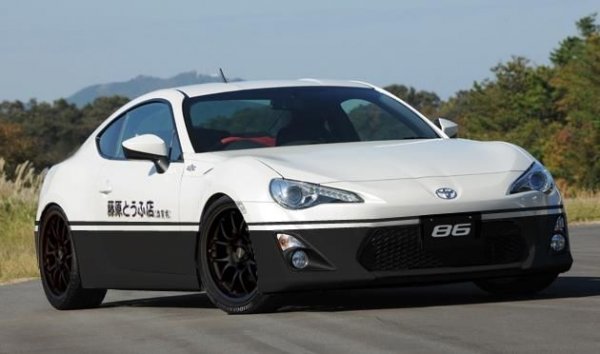 Култовият статут на АЕ86 не убягна и на шефовете на Toyota, които преди десетилетие решиха да създадат нов модел, вдъхновен от нея. Така се появи Toyota GT86, разработена съвместно със Subaru и произвеждана от по-малката японска компания. 
