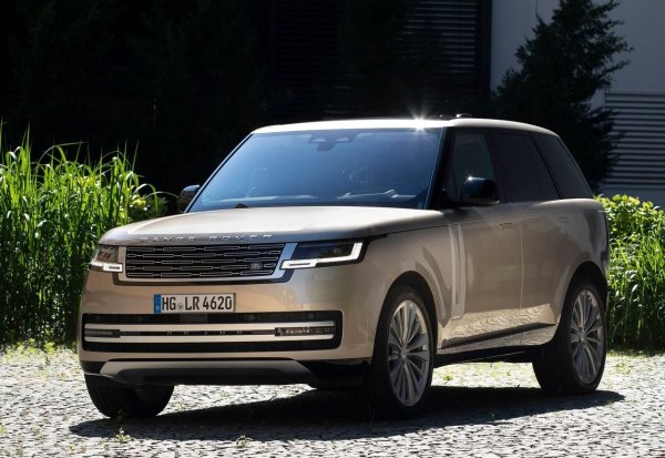 Символ на лукс и статус, в скъпи версии близо до 200 000 долара, за три години може да се обезцени с 68 процента. Високата начална цена, репутацията на надеждност и потенциално големите разходи за поддръжка и ремонт сериозно възпират купувачите на употребявани автомобили, въпреки ненадминатото ниво на комфорт и завършек.