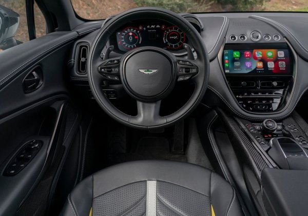 Дори изключителната динамика, луксозният интериор и статут на марката не спасяват от факта, че след няколко години собственикът може да "изгори" сума, сравнима с цената на няколко нови бизнес клас автомобила.