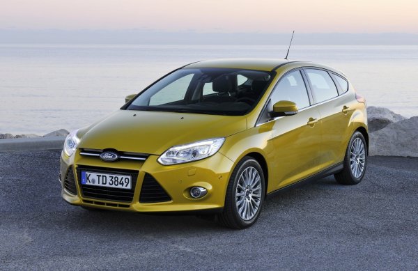Година на производство 2011&ndash;2013 (преди фейслифта), пробег 150 000&ndash;200 000 км.

Сред недостатъците на модела е липсата на  хидравличен автоматик. Роботизираните кутии PowerShift от този период бяха изключително неуспешни, което се оказа огромен проблем пред Ford. Затова и по-добрият вариант е да се търси екземпляр с ръчна сторостна кутия, въпреки че и при нея са възможни проблеми с диференциала и лагерите на вала.

Двулитровият агрегат (150 к.с.) има директно впръскване и капризна горивна система. Оптималният баланс между експлоатационен живот и надеждност е атмосферният 1.6, предлаган в различни варианта на мощнст. При него се появяват незначителни проблеми - като изтичане на маслени уплътнения и уплътнения на капака на клапана, но простата конструкция му осигурява огромен ресурс
