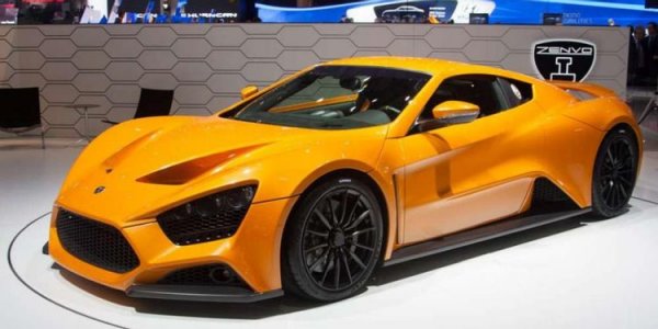 Датската суперкола беше представена на света през 2010 година, като получи каросерия от въглеродни нишки, благодарение на която теглото беше намалено до 2200 кг. По-голямата част от изработката на автомобила е направена на ръка и затова малкият екип от Дания успява да произведе само 15 бройки на година. Всички те обаче имат проблеми с надеждността, като един от автомобилите дори се запали по време на тестове в предаването Top Gear.

Под капака на Zenvo ST1 е поставен 7,0-литров V8 двигател LS7, при който са комбинирани турбо и механичен компресор. Моторът се съчетава с 6-степенна механична скоростна кутия или със 7-степенна трансмисия F1, като предлага 3 режима на работа с различна мощност. При нормален режим тя е 650 к.с., спортният позволява 850 к.с., а състезателният – 1104 к.с. Ускорението от 0 до 100 км/ч става за 3 секунди, а максималната скорост е 375 км/ч.