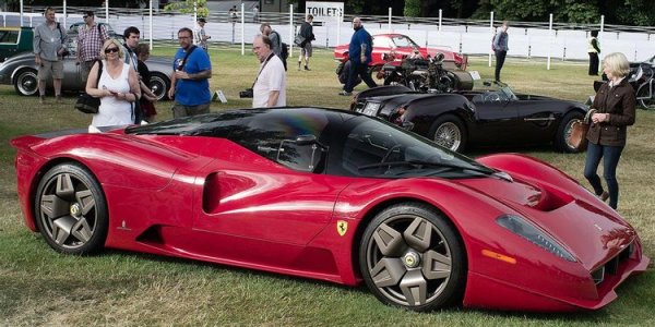 Ferrari P4/5 (известно още като &bdquo;Glickenhaus&ldquo;) е ръчно изработено от италианското ателие Pininfarina. Направена е само една бройка от колата по поръчка на американския милиардер и колекционер Джеймс Гликенхаус. В основата на автомобила е Ferrari Enzo, но P4/P5 е значително по-лек от донора си, като е направено изцяло от въглеродни нишки. Освен това, то предоставя по-добро разпределение на теглото и впечатляваща аеродинамика.
Под капака на Ferrari 612 P4/5 е поставен същият 6,0-литров V12 двигател като на Enzo, който може да развие максимална мощност от 660 к.с. Скоростната кутия е 6-степенна полуавтоматична, а ускорението от 0 до 100 км/ч отнема само 3 секунди.