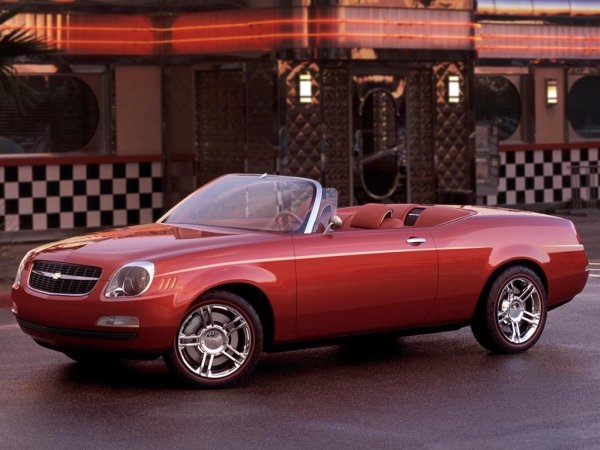 В края на 90-те в САЩ се появи голямо желание да се възродят някои митични модели, като на салоните на Детройт, Ню Йорк или Чикаго често се появяваха прототипи, обещаващи красив дизайн и висока производителност. Сред тях беше концептуалният Chevrolet Bel Air от 2002 години, който преосмисли дизайна на известния модел от 50-те и 60-те години, като се превърна в кабрио-версия. Това не беше просто дизайнерско упражнение, тъй като се основаваше на платформата B на General Motors и включваше мощен експериментален двигател, който така и не беше завършен.