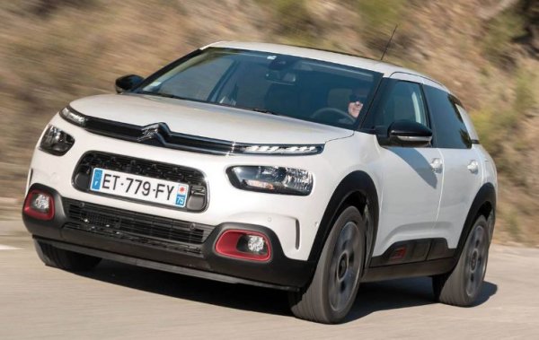 Групата PSA често предлага на клиентите си модели с 3-цилиндров бензинов агрегат, който се среща в няколко варианта на мощност &ndash; от 110 до 131 к.с. Именно последният заема осмо място в този списък. На автомобилите от марките Peugeot, Citro&euml;n и DS той е известен като 1.2 PureTech, а при Opel - 1.2 Direct Injection Turbo. Турбодвигателя се среща на много модели на концерна &ndash; от Citro&euml;n C4 Cactus (на снимката) до Opel Grandland X.