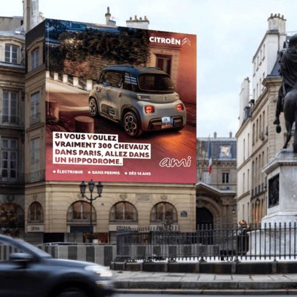 "Ако наистина искате 300 коня в Париж, отидете на хиподрума" 
