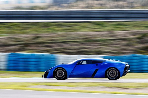 Руската суперкола Marussia B1 / В2