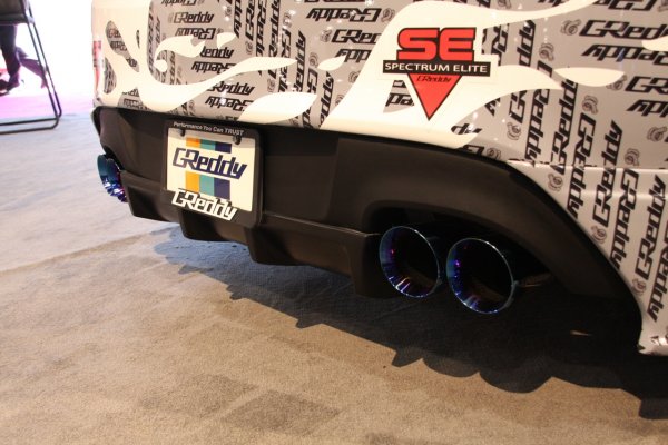 Hyundai Genesis Coupe от GReddy