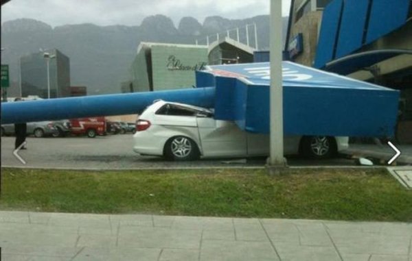 Необичайни пътни инциденти 