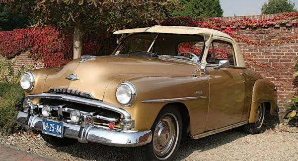 Concord започна като най-евтиният от трите Plymouth, представени през 1951 г. Купувачите на Plymouth изглежда са искали повече оборудване, отколкото предлага, и са били готови да платят за него, тъй като Concord е спрян след само две моделни години, което го прави най-редкият от серията. 

Името е използвано отново (макар и с допълнителна буква) за две поколения на Chrysler Concorde, произвеждани от 1993 до 2004 г. Те в никакъв случай не са най-известните от всички Chrysler