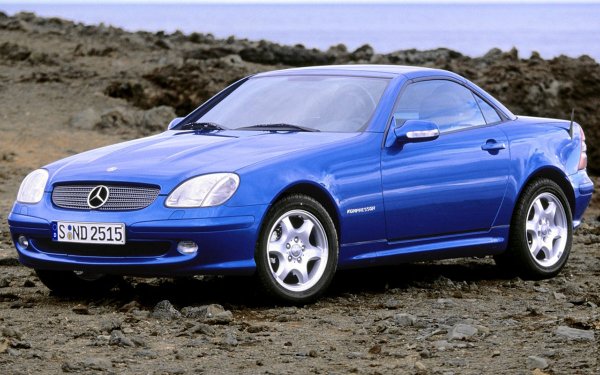Още един спортен модел, който неочаквано намира място между най-надеждните. Обяснението е в сравнително простата конструкция и високото качество на сглобяване, което не се отнася непременно за всички останали модели на Mercedes. Двигателите при първата генерация са с компресори, а 5-степенният автомат, собствена разработка на Daimler, минава за почти вечен. Минус тук е, че заради относително малките производствени серии е трудно да откриете добър екземпляр втора ръка.
